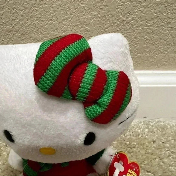 Ty Beanie Baby Hello Kitty RED OUTFIT Winter Red & Green Christmas Scarf 6" - Picture 9 of 9